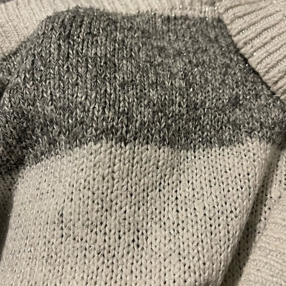 Jordache 3/4 Sleeve Sweater - Picture 7 of 9